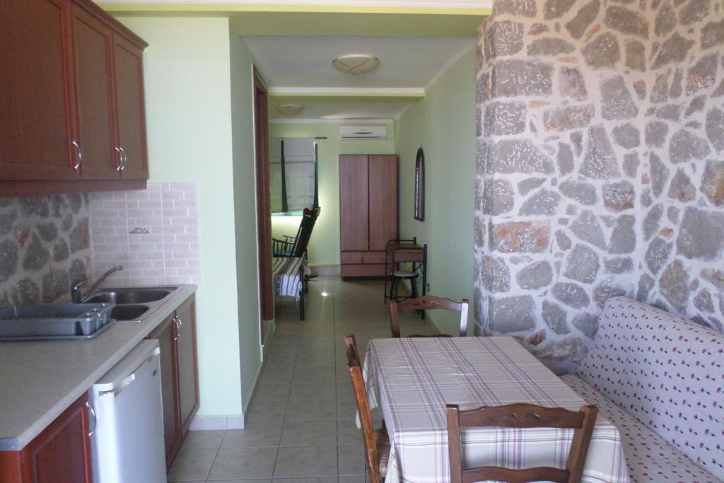 To Asteri Apartment Avgonima Luaran gambar