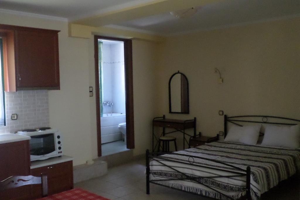 To Asteri Apartment Avgonima Luaran gambar