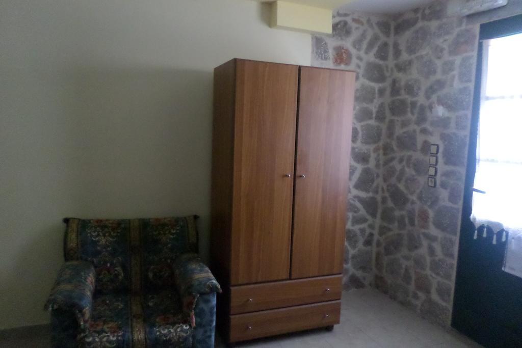 To Asteri Apartment Avgonima Luaran gambar