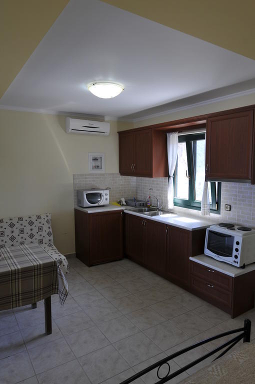 To Asteri Apartment Avgonima Luaran gambar