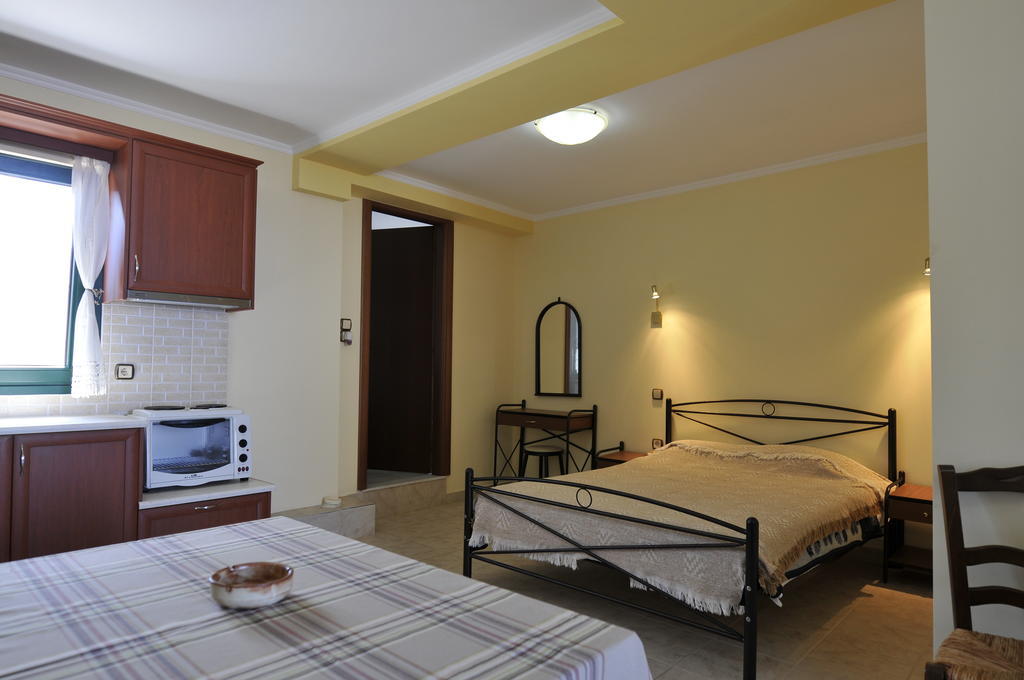 To Asteri Apartment Avgonima Luaran gambar
