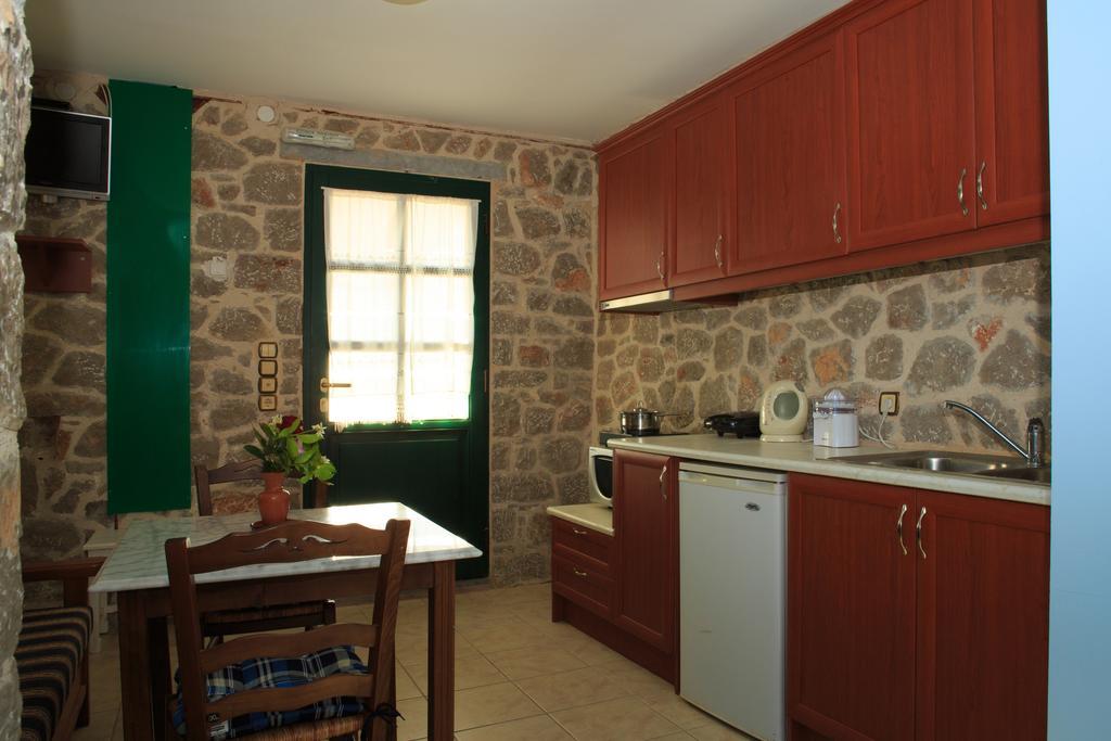 To Asteri Apartment Avgonima Luaran gambar