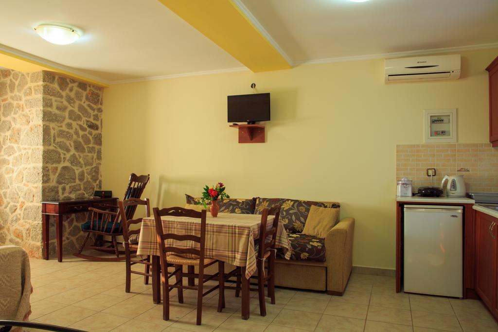 To Asteri Apartment Avgonima Luaran gambar