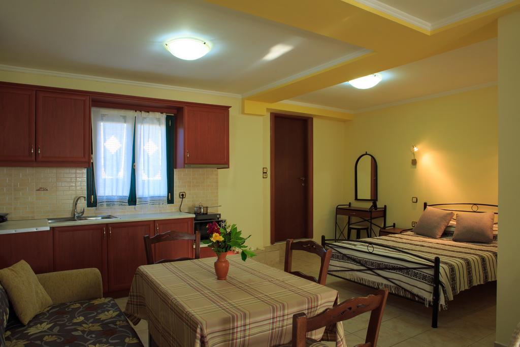 To Asteri Apartment Avgonima Luaran gambar