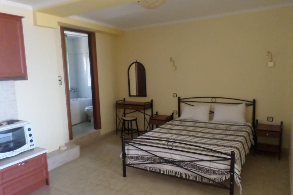 To Asteri Apartment Avgonima Luaran gambar